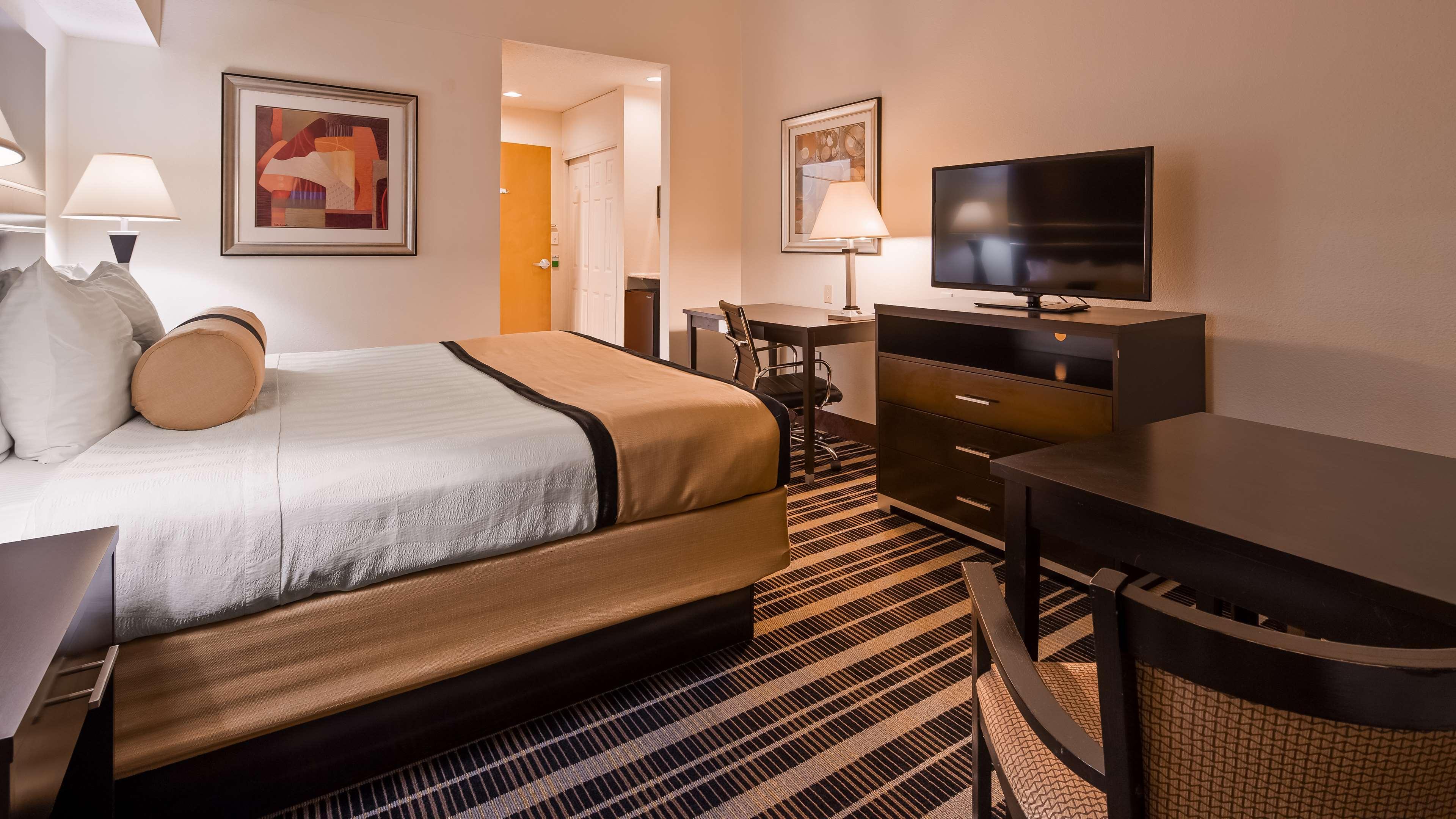 Best Western Plus Rockwall Inn & Suites Bagian luar foto