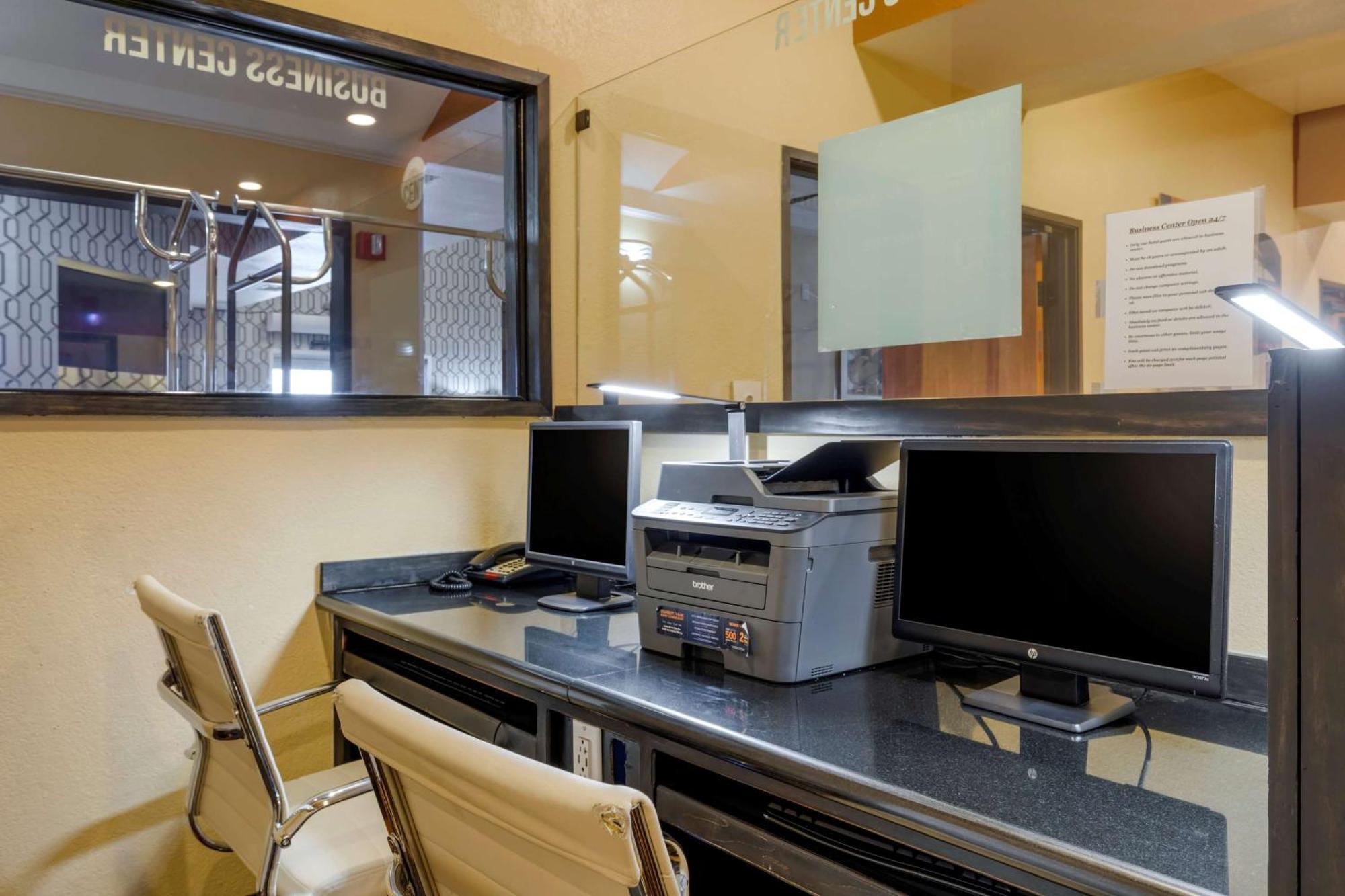 Best Western Plus Rockwall Inn & Suites Bagian luar foto